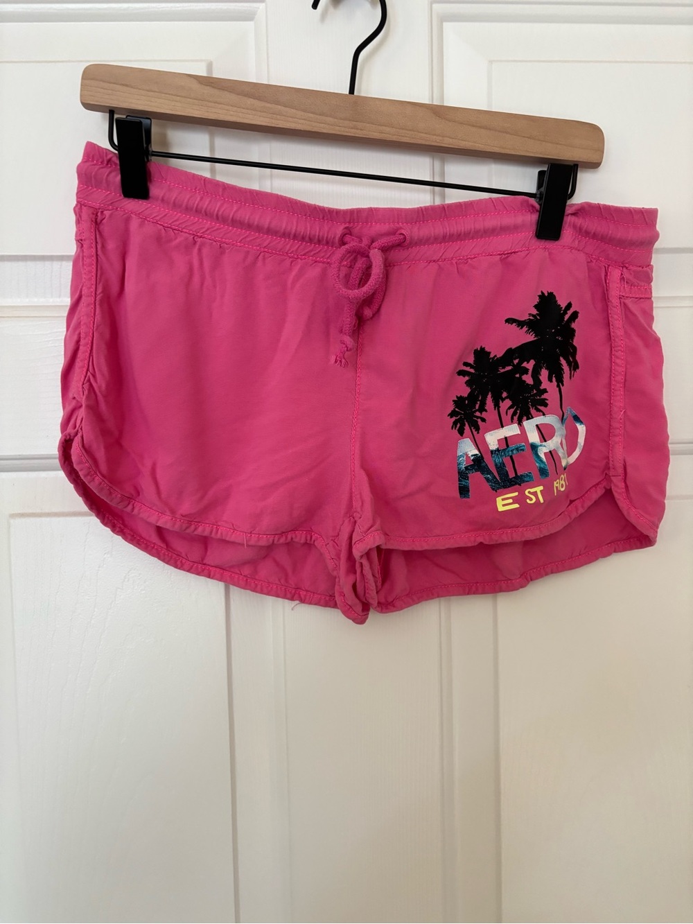 Aeropostale Y2K Hot Pink Lounge Shorts with Palm Graphic Medium